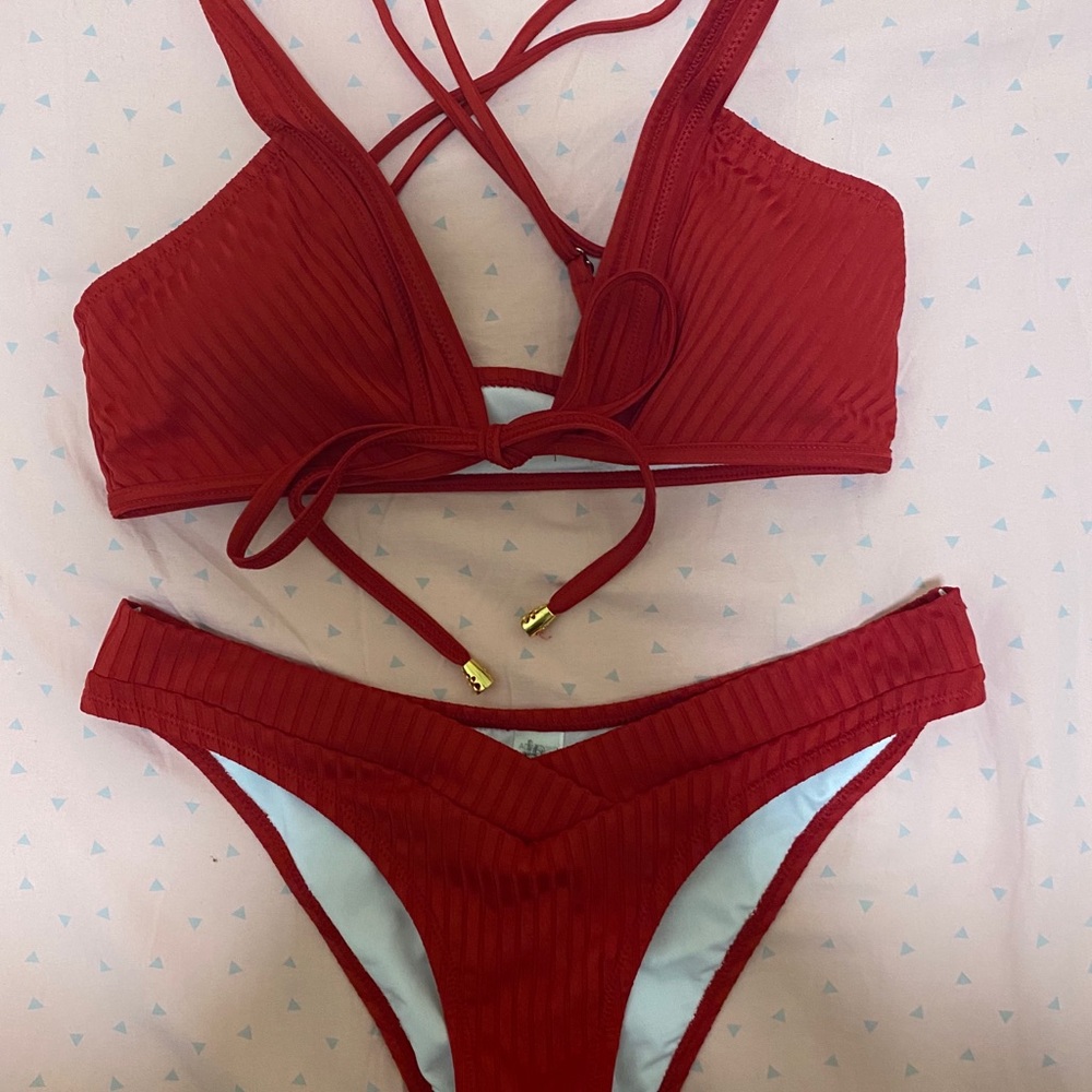 Cupshe Dark Red Bikini sz. S